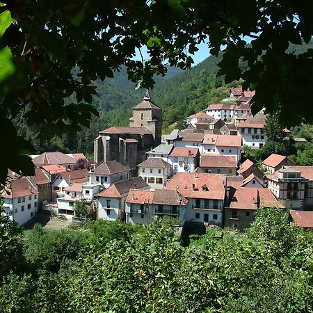 UztarrozKabila Enea 1アパートメント エクステリア 写真